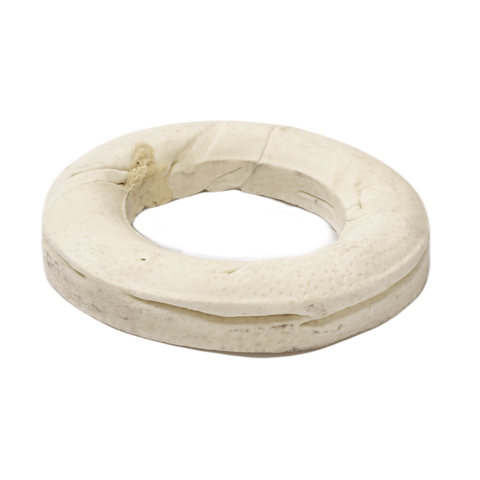 Maced przysmak dla psa ring prasowany biały 7cm